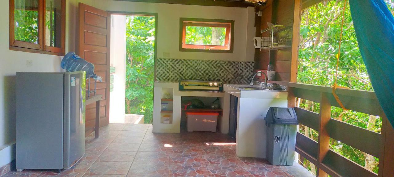 Treetop Guesthouse And Bungalows Sabang  Bagian luar foto