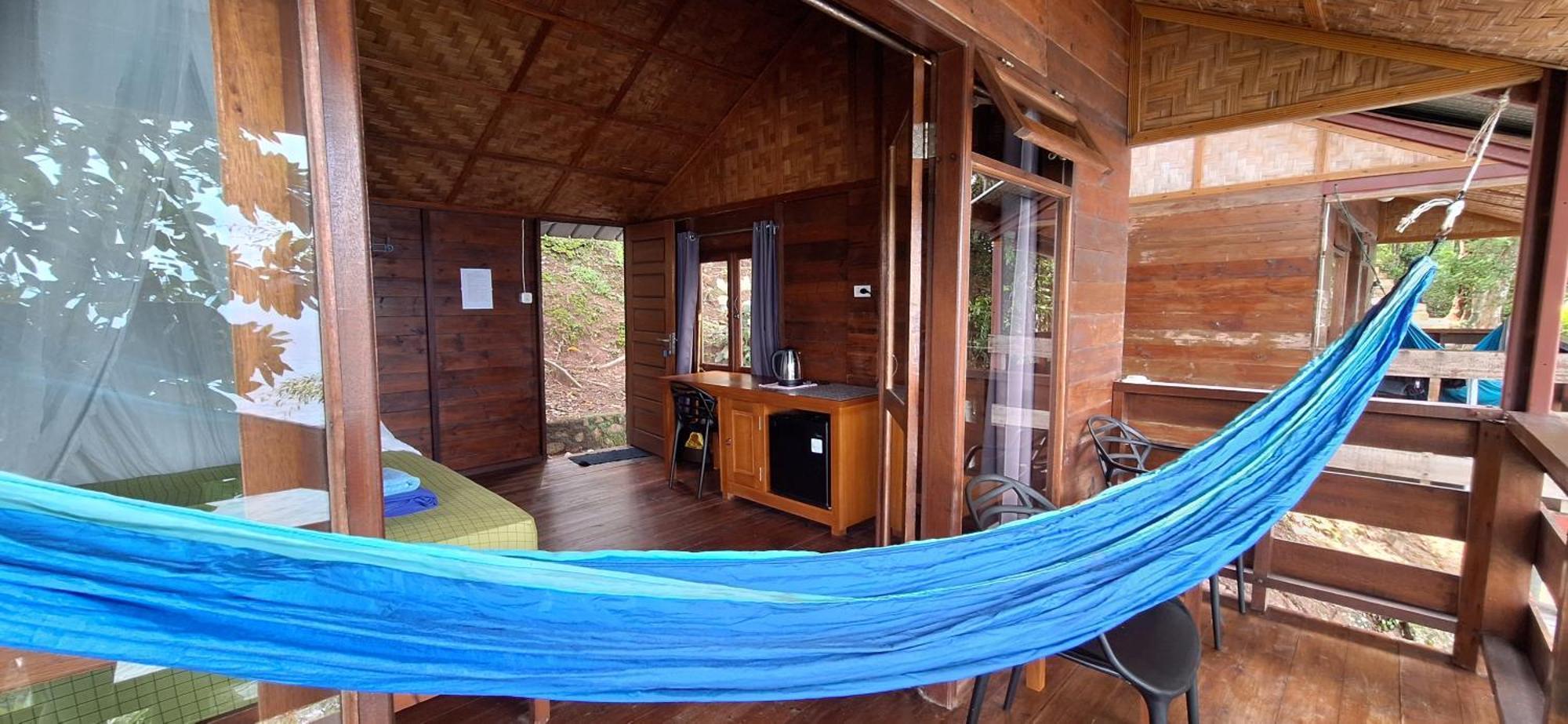 Treetop Guesthouse And Bungalows Sabang  Bagian luar foto