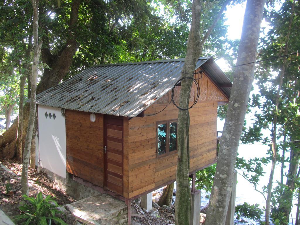 Treetop Guesthouse And Bungalows Sabang  Bagian luar foto